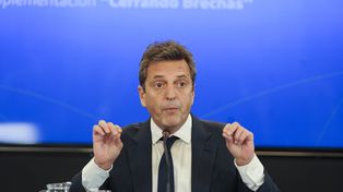 El jefe del Palacio de Hacienda anunció la implementación de un nuevo tipo de cambio especial para los productores sojeros y derivados.