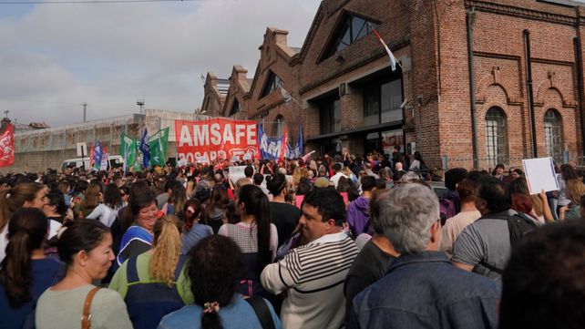 Docentes de Amsafé Rosario se concentrarán en Gobernación para reclamar la reapertura de las discusiones paritarias.