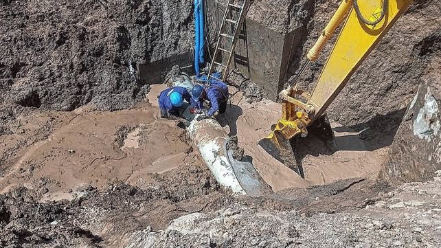 No podemos arreglar ese caño porque no tenemos el equipamiento