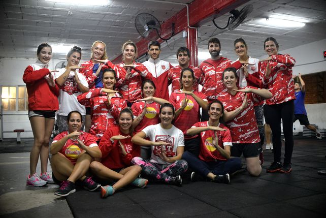 Doble turno. El plantel del CAT hace físico en el gimnasio y luego sale a la cancha. La exigente rutina de un equipo que vuelve a escribir su nombre entre los grandes del país.&nbsp;