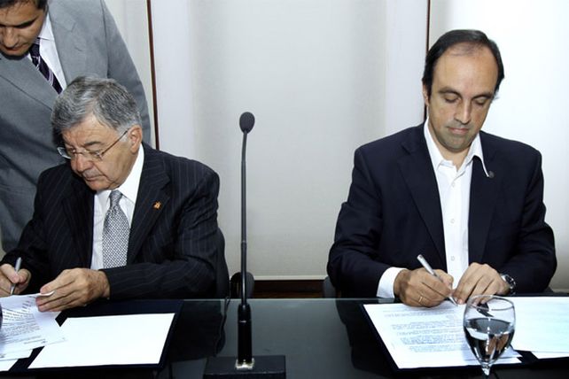 Santa Fe y el Corinthians de Brasil firmaron un acuerdo de colaboración