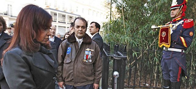 En nombre del pa&iacute;s, la presidenta pidi&oacute; perd&oacute;n a los ex combatientes