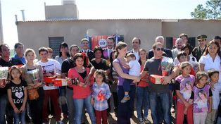 Entregaron las primeras 10 viviendas a los adjudicatarios, en el barrio Santa Rita II