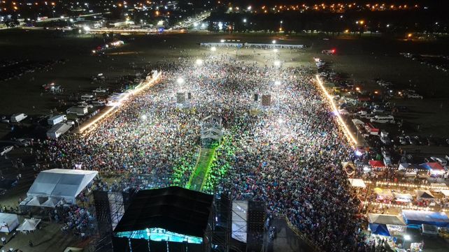 Más de 40 mil personas disfrutaron de la 8ª Fiesta de la Confraternidad Departamental