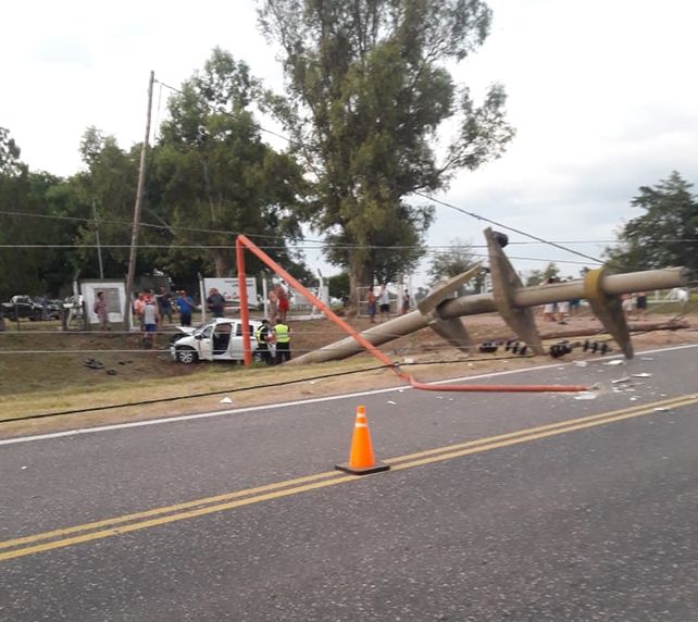 Los operarios de la EPE tuvieron que trabajar horas para recuperar el servicio.