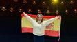 La directora del Ballet del Teatro Colón festejó con una bandera española y hubo repudio