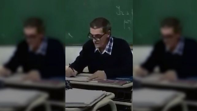 El profesor preguntó por Santiago mientras tomaba lista, el video recorre el país