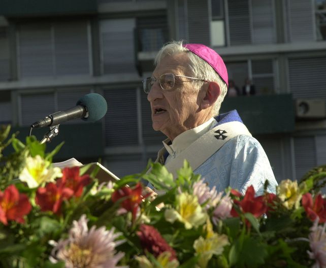 MIrás fue presidente de la Conferencia Episcopal Argentina en el trienio 2002-2005 y su lema episcopal fue “Jesús es el hijo de Dios”.