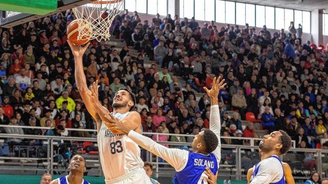 El santafesino Tayavek Gallizzi integró el equipo de básquetbol que logró la medalla de oro en los Juegos Panamericanos en Santiago.