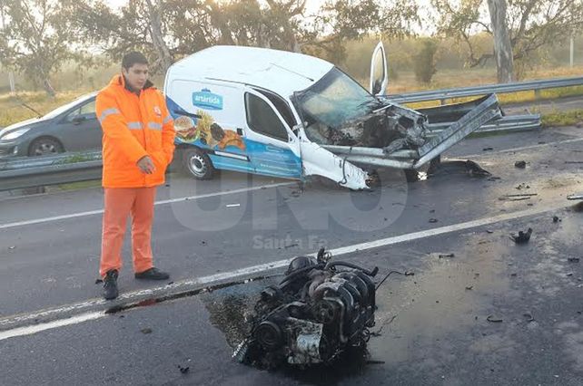 Así quedó el utilitario tras el fuerte impacto.