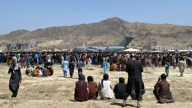 Las ca&oacute;ticas escenas que se vivieron en el aeropuerto de Kabul a partir del 14 de agosto son una mancha en la presidencia de Joe Biden.