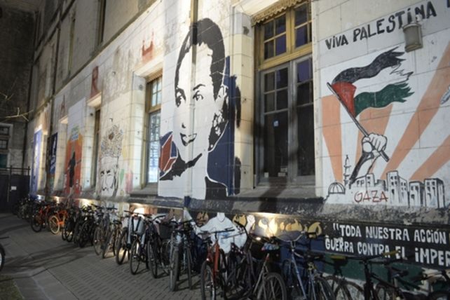 Los libertarios instan a que los estudiantes denuncien el adoctrinamiento en las Universidades.