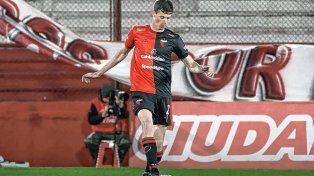 Conti tiene contrato con Colón, pero Lokomotiv no cobró y Racing aparece en escena para tentarlo.