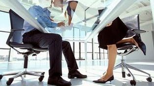Son cada vez m&aacute;s las que quieren tener algo con un compa&ntilde;ero de trabajo