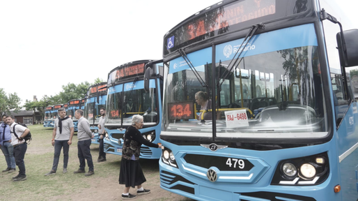 Con 316 colectivos cero kilómetro, la flota bajó a solo 5 años de antigüedad