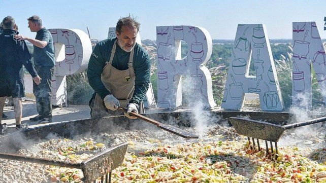 La Gran Paella del club Tilcara tuvo su nueva edición en Paraná