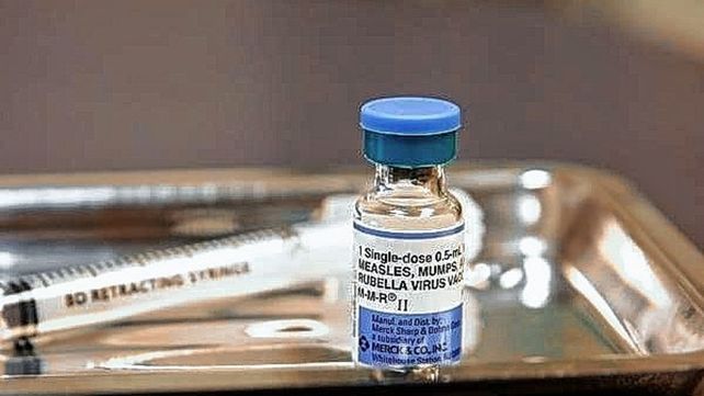 La embarazada que llegó de Maldivas tiene sarampión e instan a la vacunación