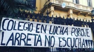 Por cada día de ocupación de colegios, Caba reclama a las familias $1,5 millones