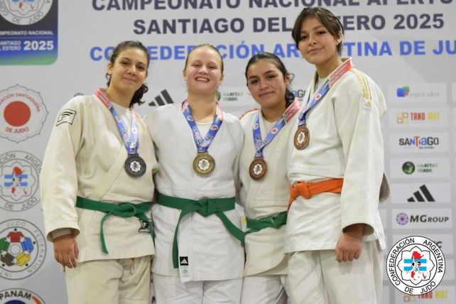 Maia Medici, de Atlantic Sportsmen, ganadora del oro en Sub-15 hasta 64 kilos.