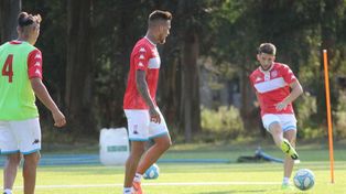 Madelón prepara dos cambios para jugar el amistoso ante Quilmes