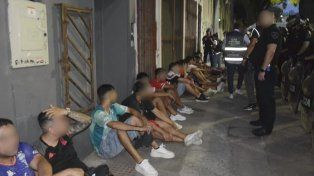 Dura sanción para la barrabrava de Huracán