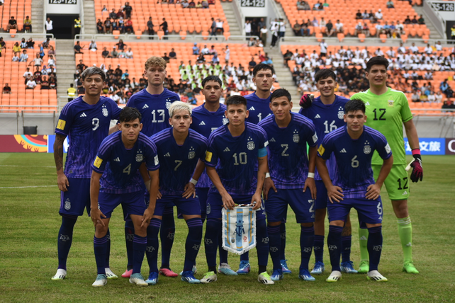 Mundial Sub 17: Argentina venció a Japón con un golazo del Diablito  Echeverri, Los otros festejos fueron de Valentino Acuña y Agustín Ruberto, Página