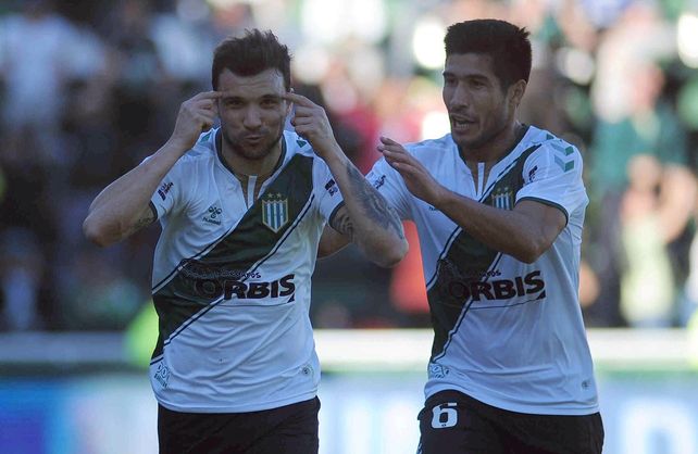 Banfield superó a Estudiantes en la tarde de los penales