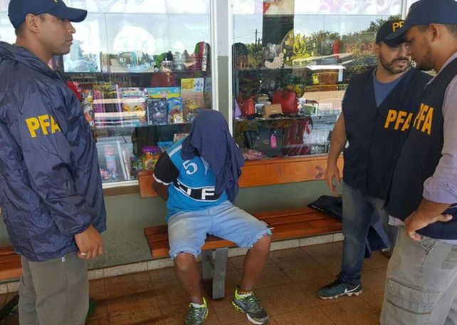 Detuvieron al proveedor de Los Monos tras engañarlo con una falsa cita amorosa por Facebook