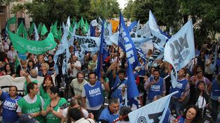 Los maestros retoman la paritaria, pero ratifican el paro de 48 horas