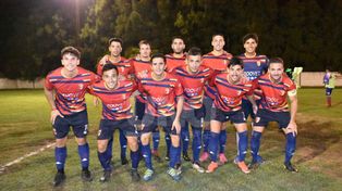 Ateneo Inmaculada goleó y recuperó la punta del torneo