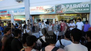 Pedirán apoyo del gobierno para frenar el aumento de los pasajes