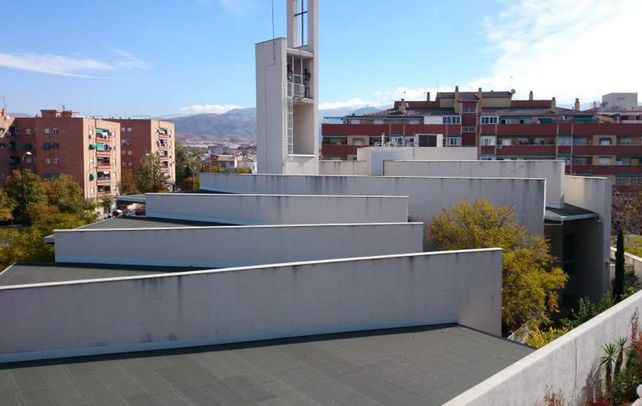 El lugar. La iglesia San Juan María Vianney
