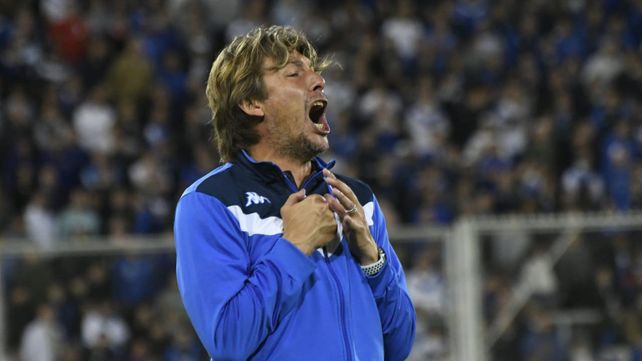Vehemencia. Heinze vive los partidos con pasión y concentración absoluta. Logra convencer a sus jugadores.