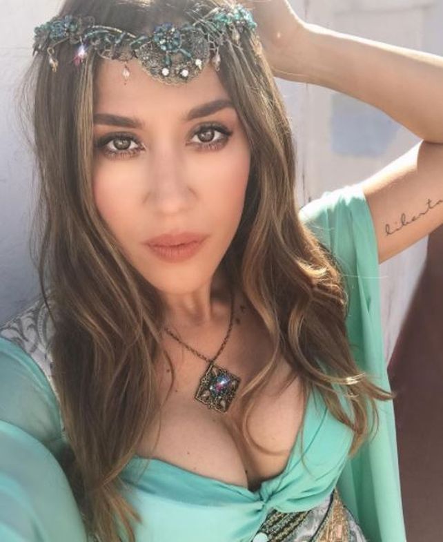 El tremendo escote que lució Jimena Barón para la apertura del programa de Susana