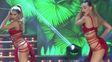 super escote y mucha piel en el look de emilia attias y laurita fernandez en la salsa de tres