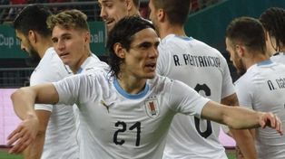 Cavani festejó por partida doble