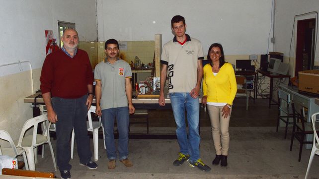 Alumnos hicieron una impresora  3D con materiales reciclados