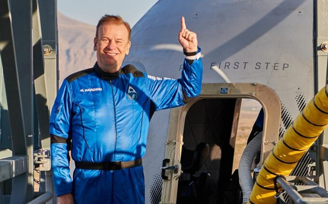 Hamish Harding, un aventurero espacial, piloto y explorador de las profundidades, está entre los tripulantes perdidos en el mar.