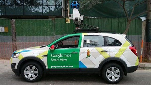 Un policía bonaerense apareció desnudo en Street View y quiso demandar a Google