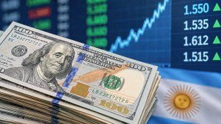 El dólar blue cerró a 1.550 pesos y el contado con liquidación superó los 1.612 este martes pesos
