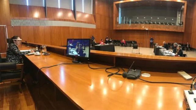 Audiencia por la disputa d ela familia Etchevehere