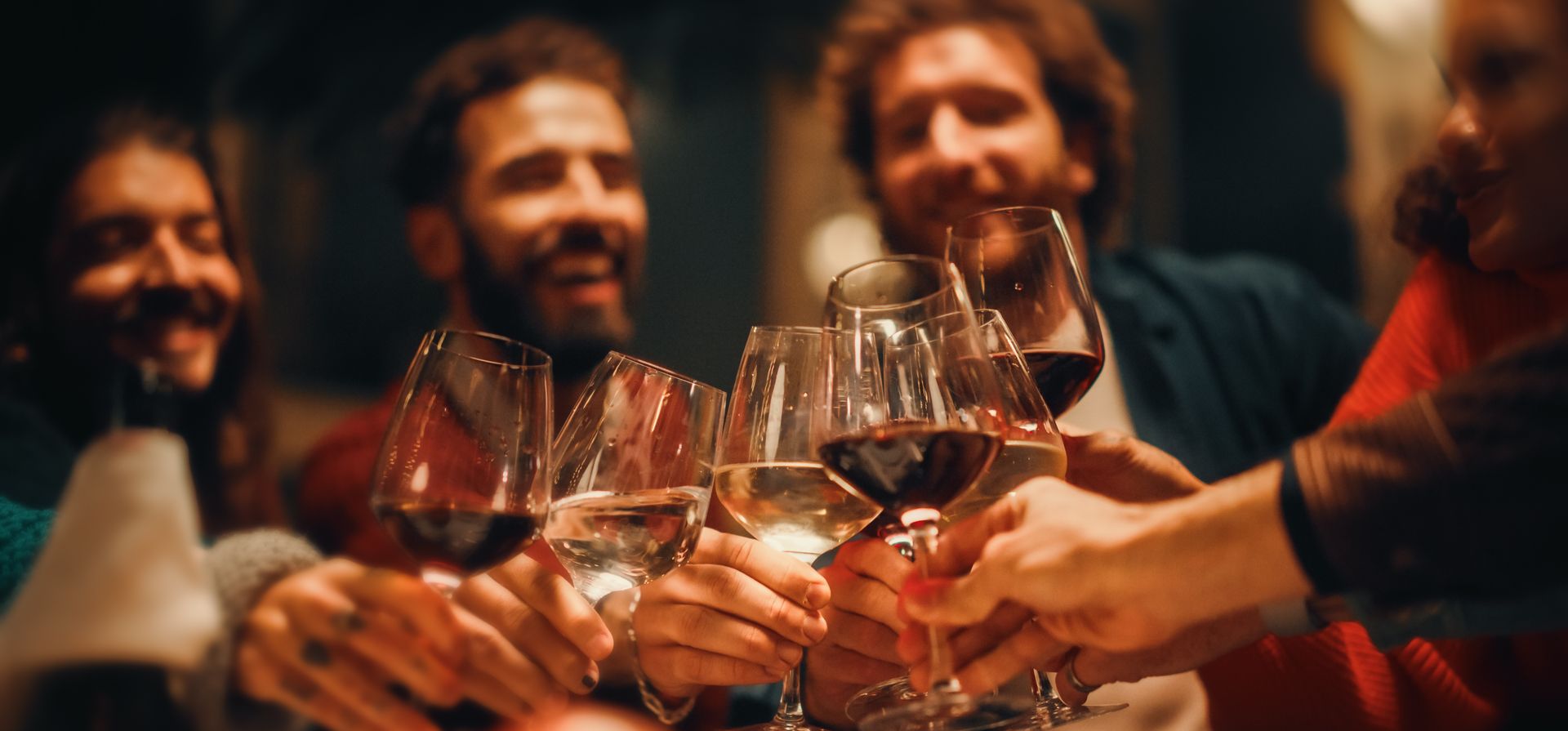 Cata de vinos, show de arte y música de los 90 y 2000 en un solo evento en Rosario