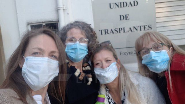 Su prima le donó un riñon y juntas iniciaron una campaña de concientización