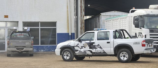 El operativo de las TOE se realizó ayer en un taller perteneciente a un hombre sindicado como el supuesto amante de la joven.