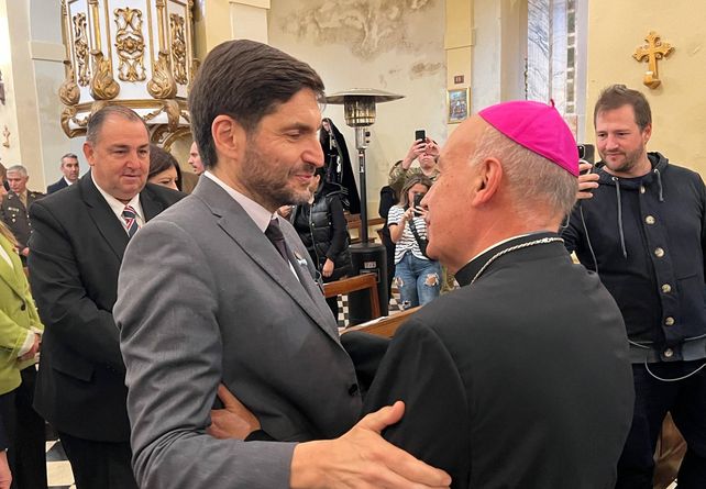 Sergio Fenoy respalda la reforma constitucional sin privilegios para la Iglesia Católica.