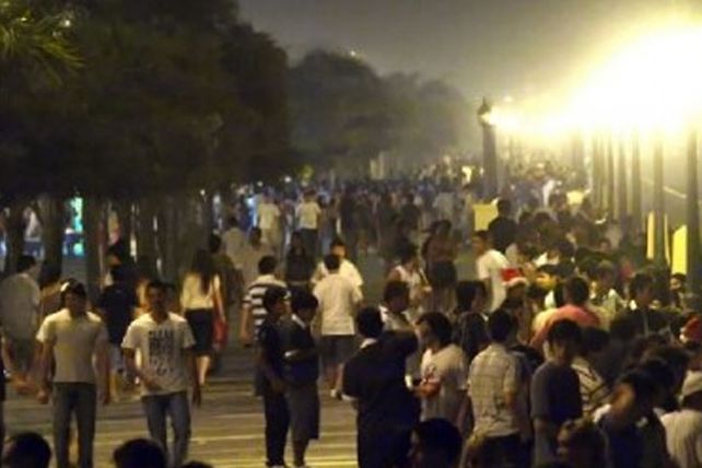 Tras el brindis de Navidad, la fiesta se traslada a la Costanera Oeste