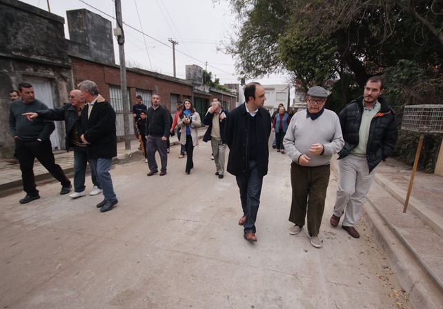 Extendieron la red cloacal en barrio Schneider