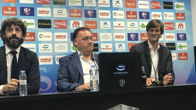 Leo Franco asumió como nuevo DT de Huesca