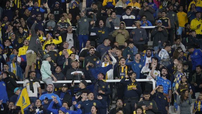 Los hinchas de Central coparon la tribuna sur del Kempes. Talleres tomó una decisión de permitir los visitantes pensando en el negocio.