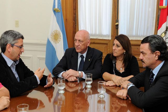El gobernador se reunió con el periodista de La Capital amenazado, Hernán Lascano